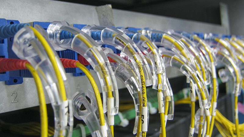 设备施工对比测评：揭秘5G通信网络建设的核心考量**